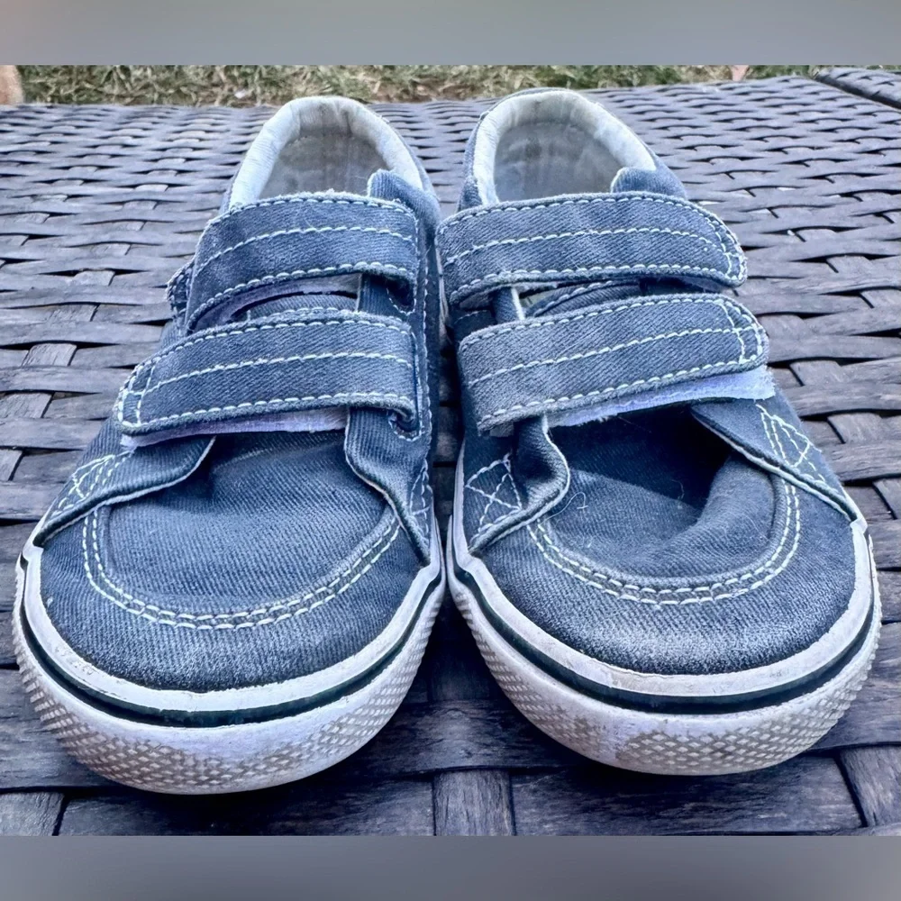 Sperry Shoes - Picture 2 of 5